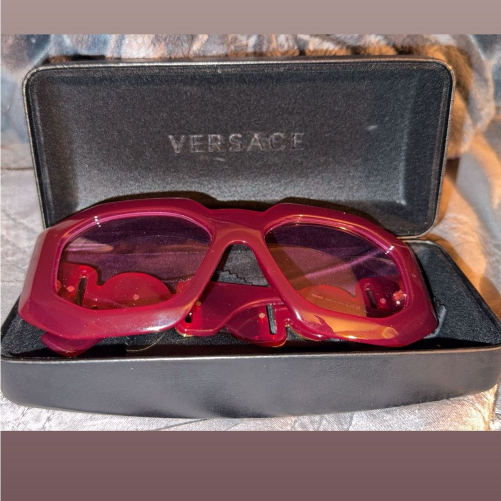 Versace Women's Bold Pink Sunglasses - Picture 2 of 5